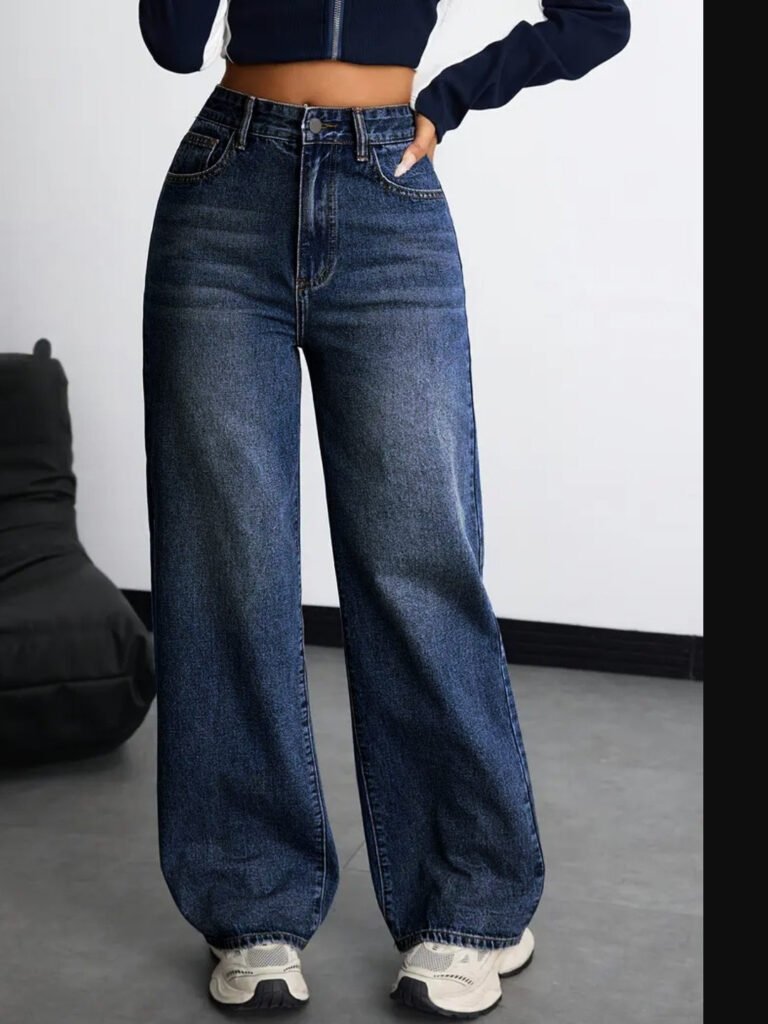 Blue Women High-Rise Baggy Fit Jeans view 3