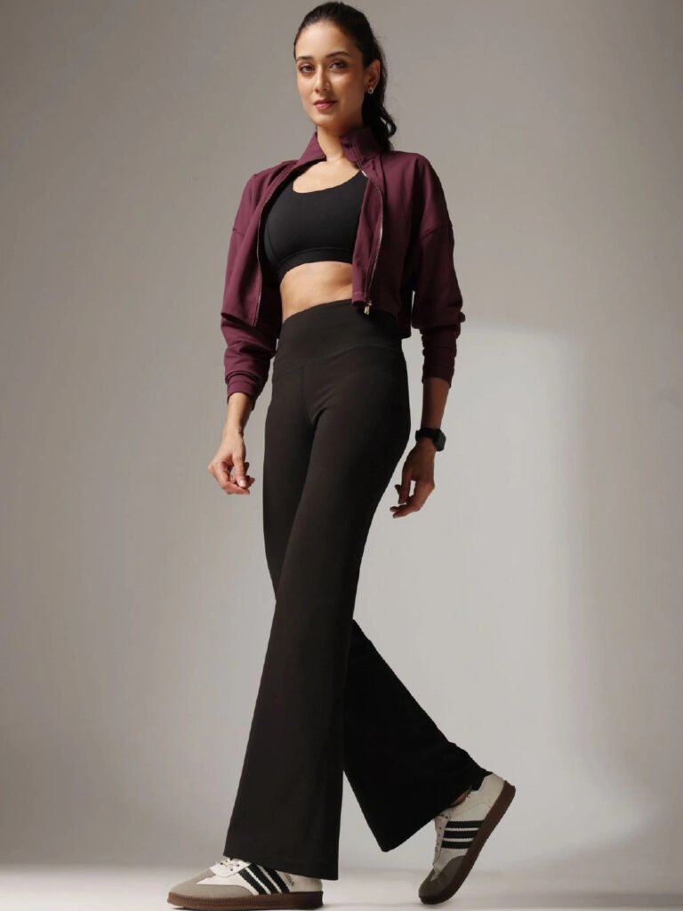 Black High-waisted Flare Pants with 1 Back Pocket – Solid view 5