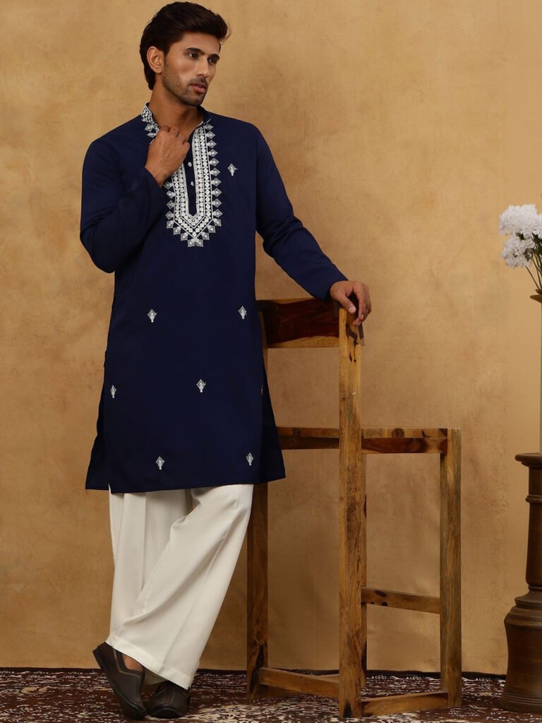Navy Blue Floral Embroidered Regular Thread Work Kurta With Korean Pants view 2