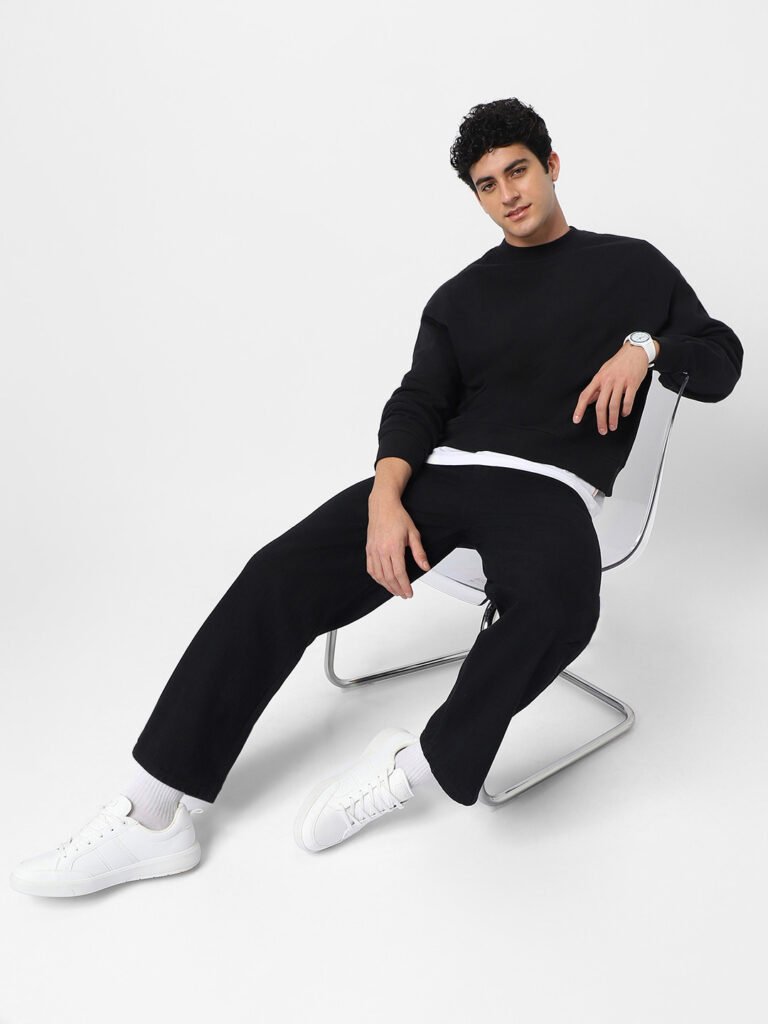 Black Men Loose Fit Washed Non-Stretchable Jeans view 4
